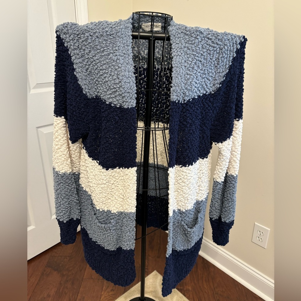 Zenana blue stripe popcorn sweater